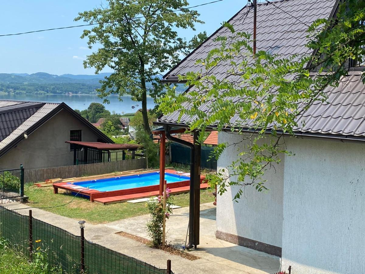 Asja Guest House Lukavac Екстер'єр фото
